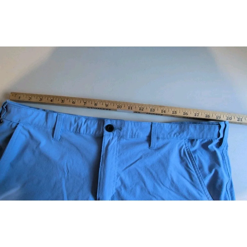 Magellan Men's Blue Fish Gear Outdoor Water Repellant Shorts Size Large
